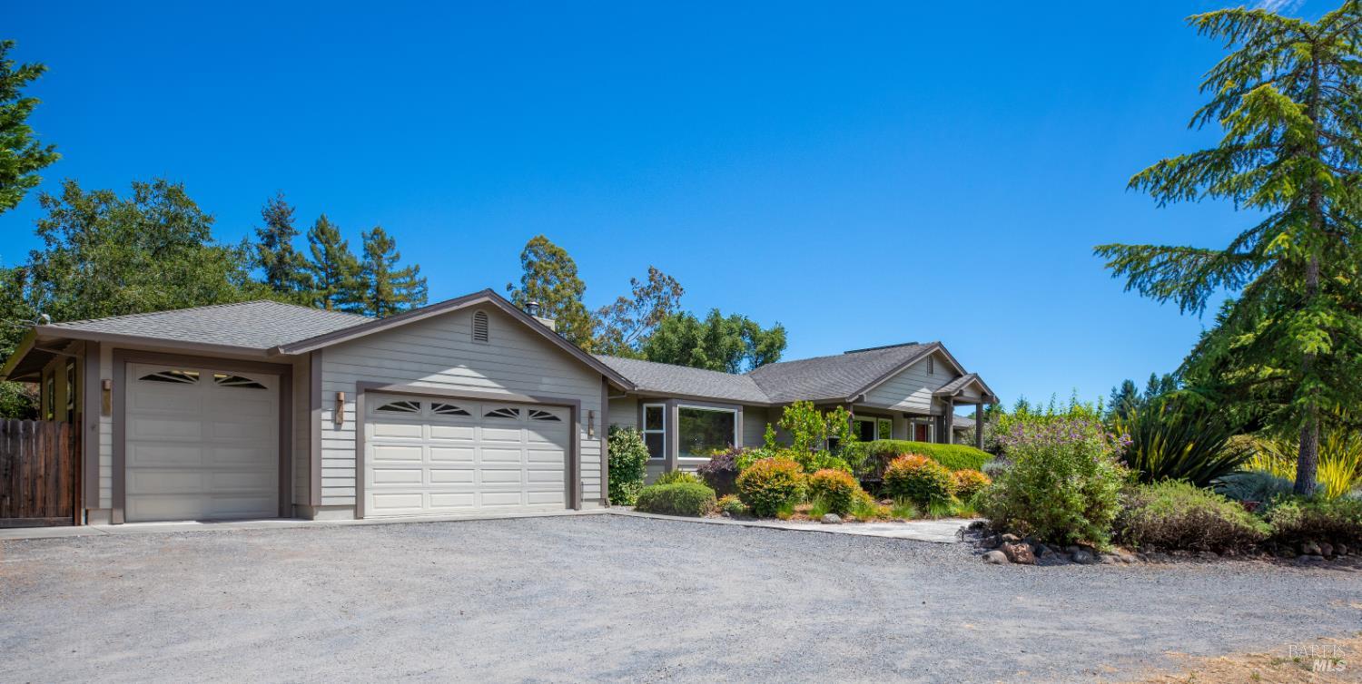 7135 Baker Lane Sebastopol CA 95472