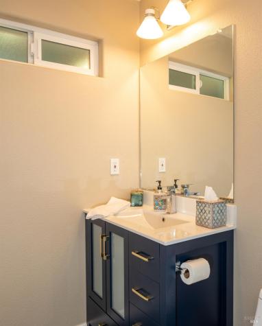 7135 Baker Lane Sebastopol CA 95472