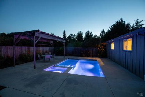 7135 Baker Lane Sebastopol CA 95472