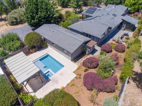 7135 Baker Lane Sebastopol CA 95472