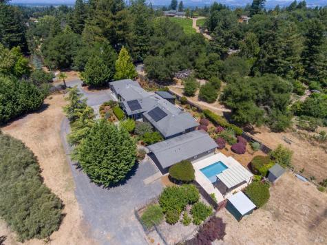 7135 Baker Lane Sebastopol CA 95472