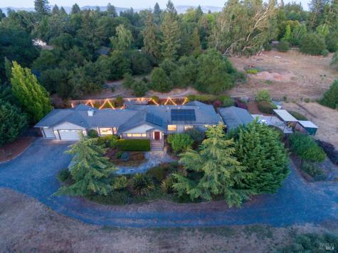7135 Baker Lane Sebastopol CA 95472