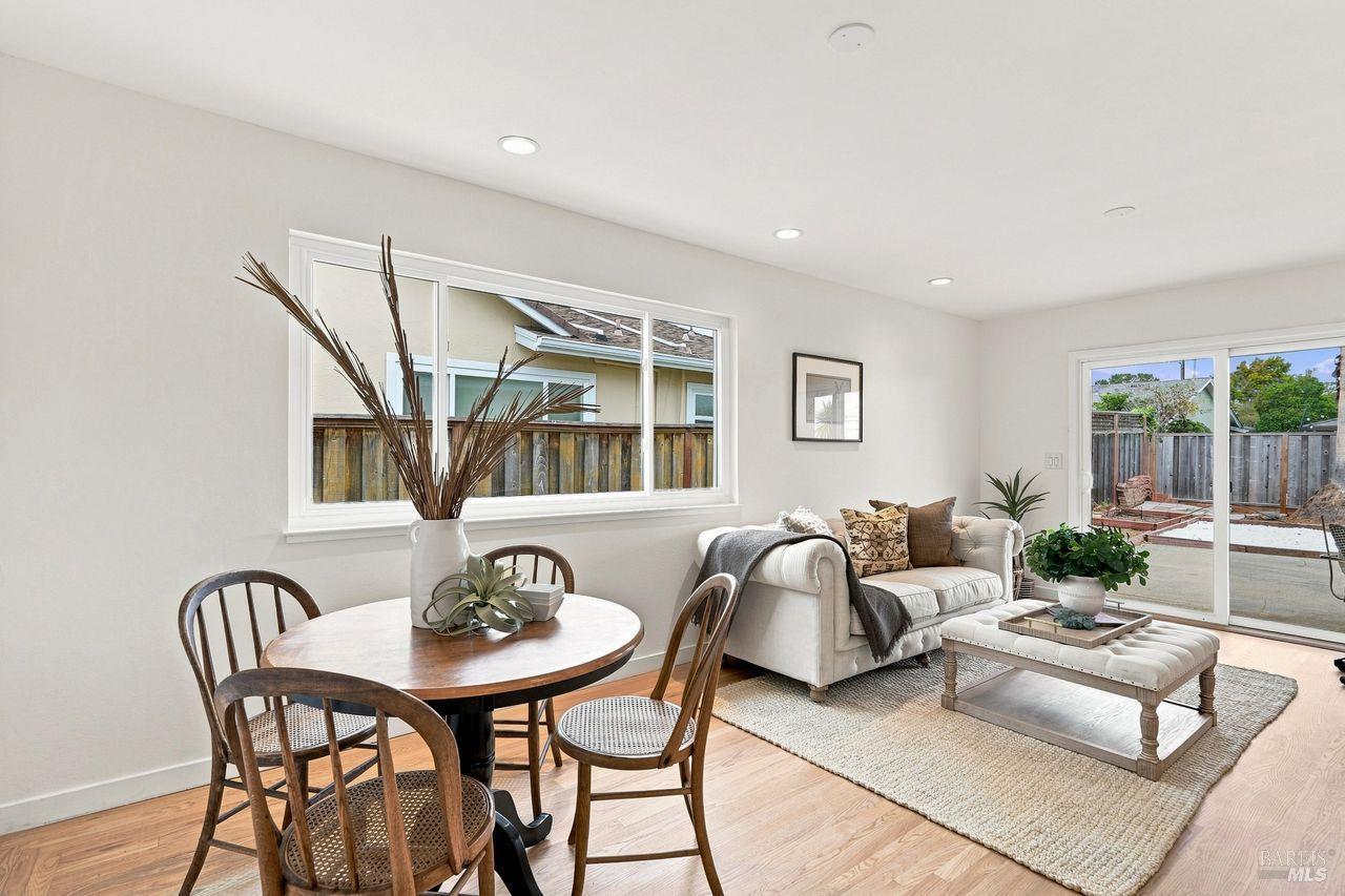 29 Tradewind Passage Corte Madera CA 94925