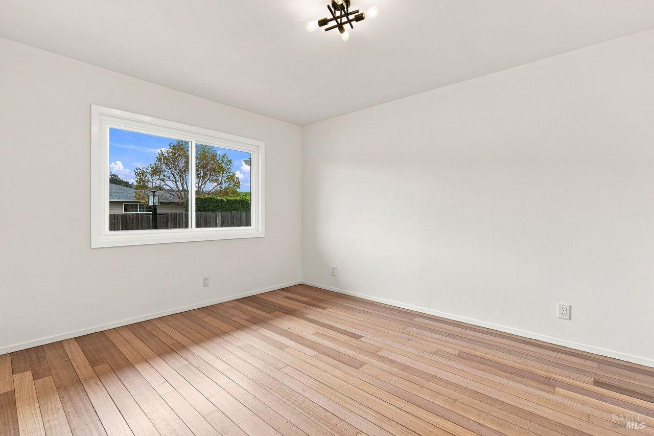 29 Tradewind Passage Corte Madera CA 94925