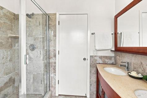 29 Tradewind Passage Corte Madera CA 94925
