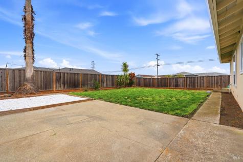 29 Tradewind Passage Corte Madera CA 94925
