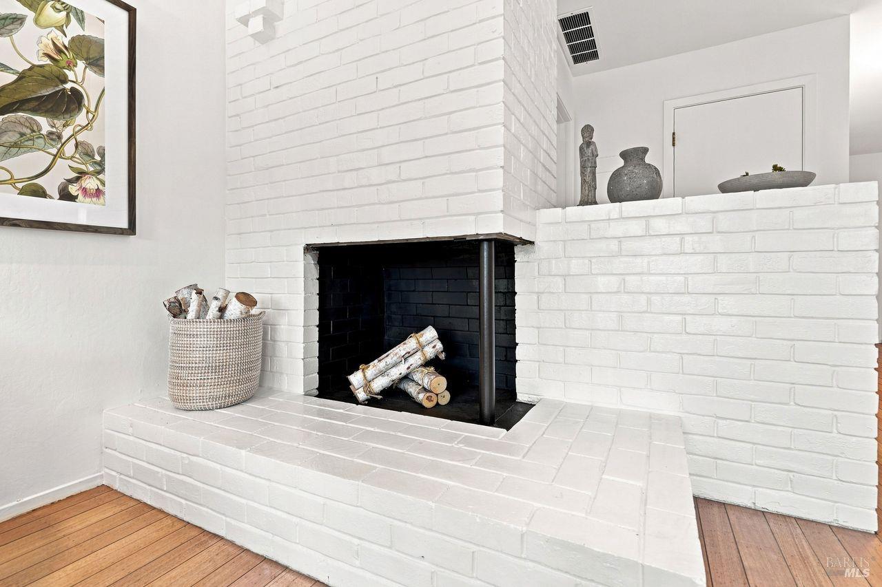 29 Tradewind Passage Corte Madera CA 94925