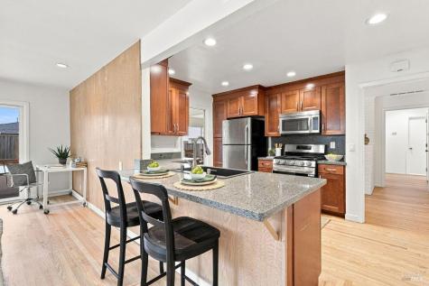 29 Tradewind Passage Corte Madera CA 94925