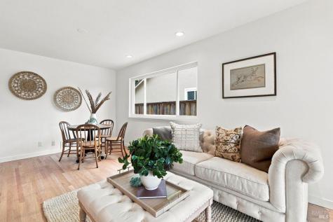 29 Tradewind Passage Corte Madera CA 94925