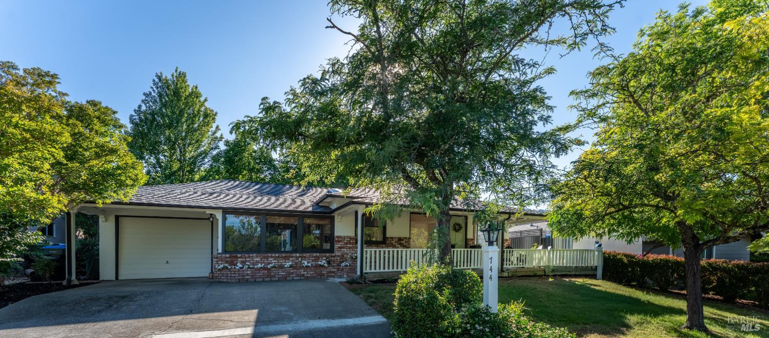744 S Spring Street Ukiah CA 95482