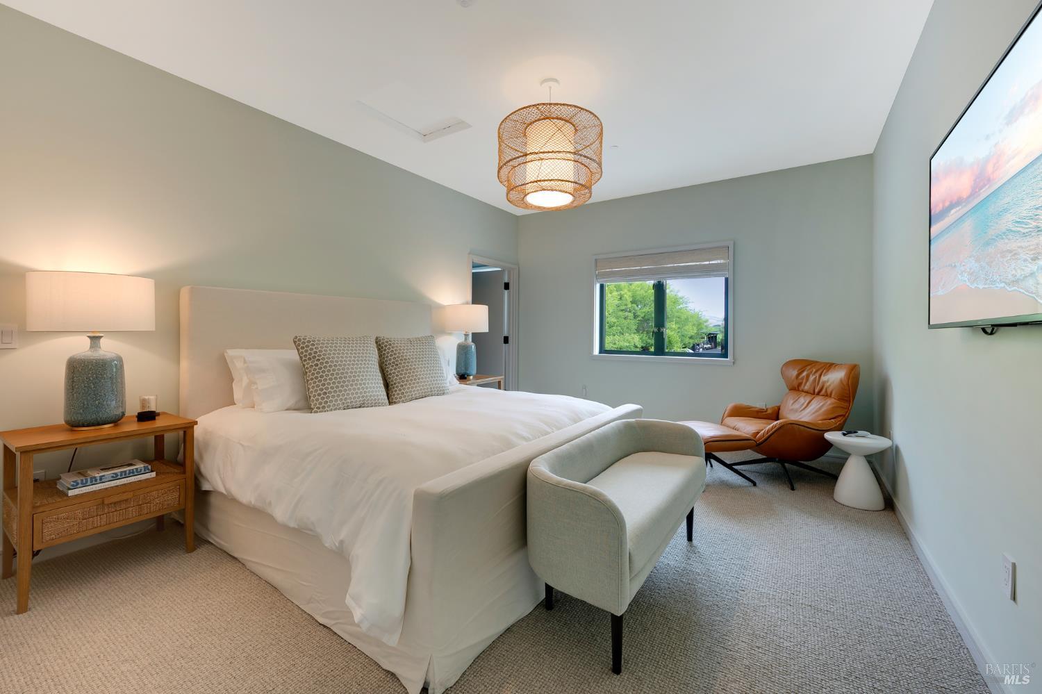 1129 Dealy Lane Napa CA 94559