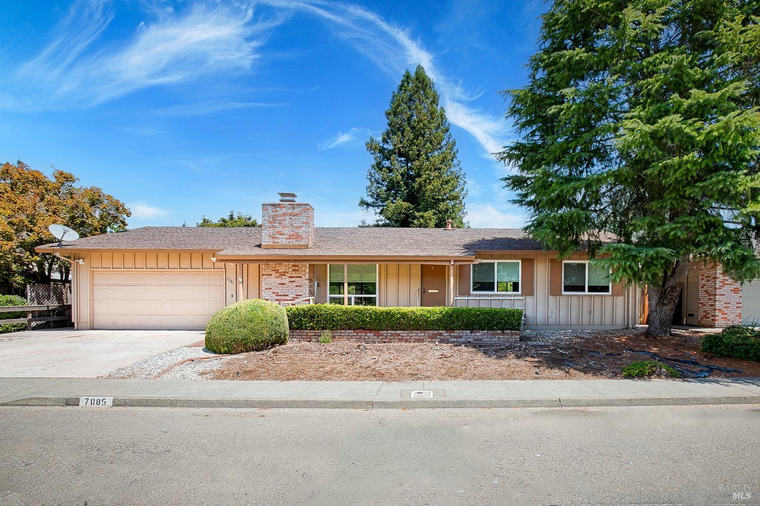 7085 Oak Leaf Drive Santa Rosa CA 95409