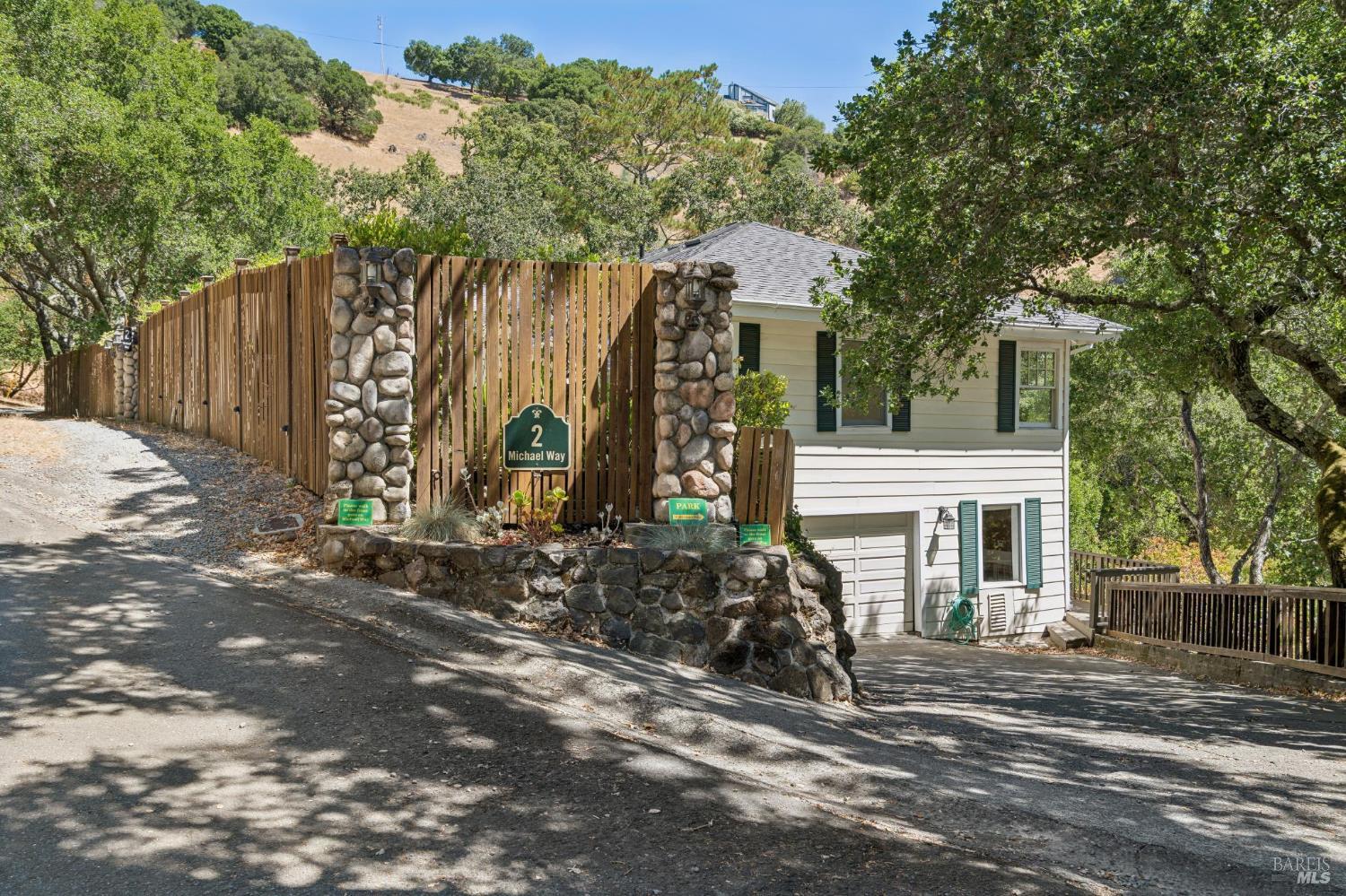 2 Michael Way San Anselmo CA 94960