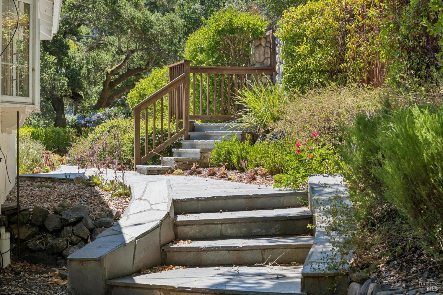 2 Michael Way San Anselmo CA 94960