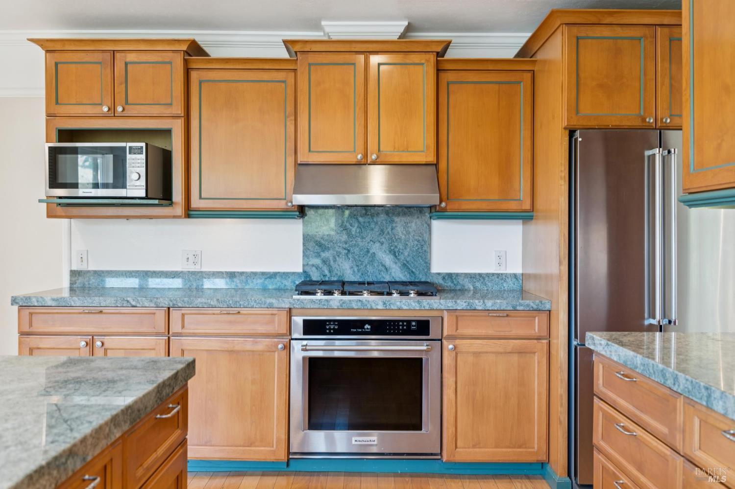 2 Michael Way San Anselmo CA 94960