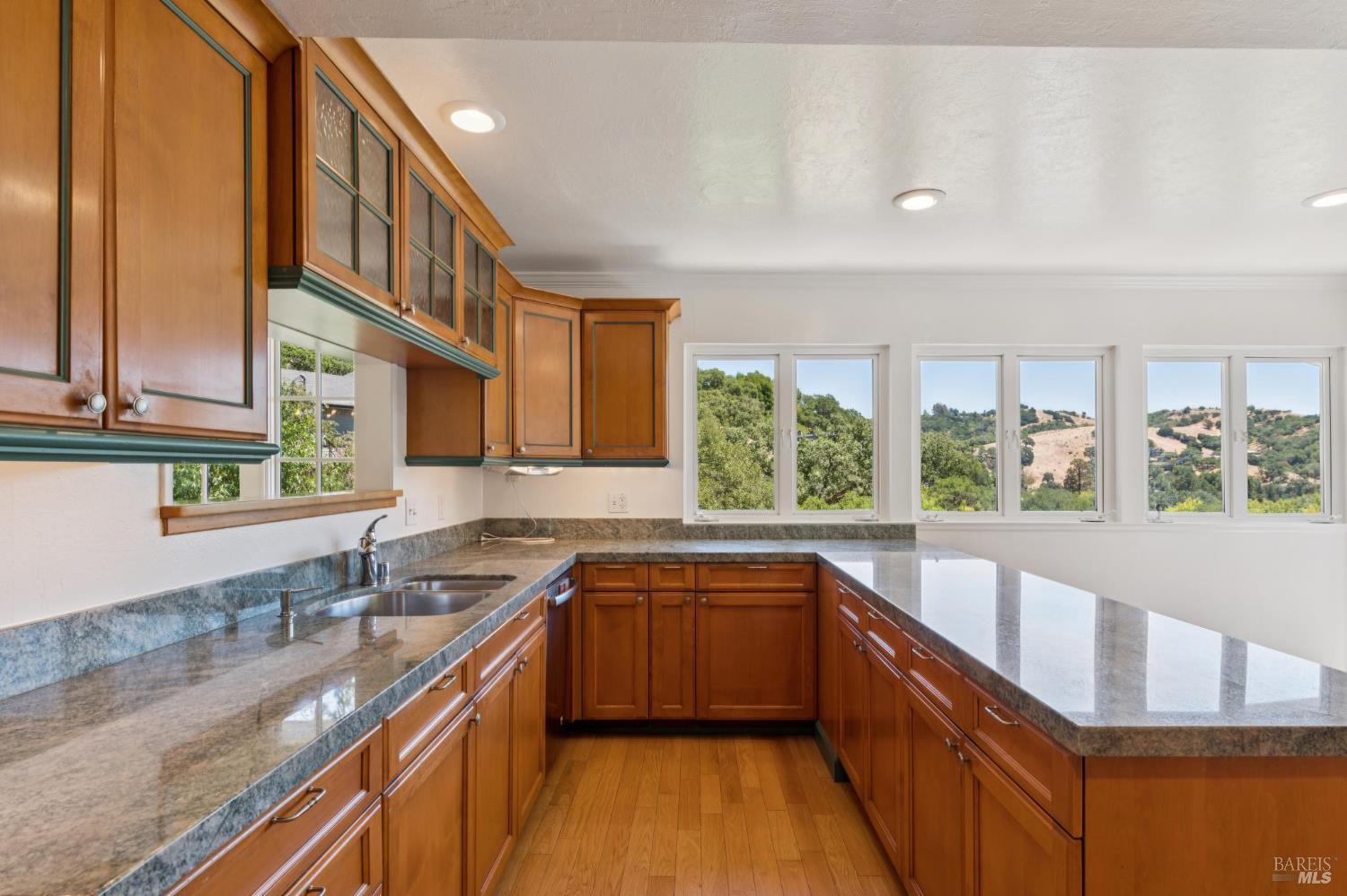 2 Michael Way San Anselmo CA 94960