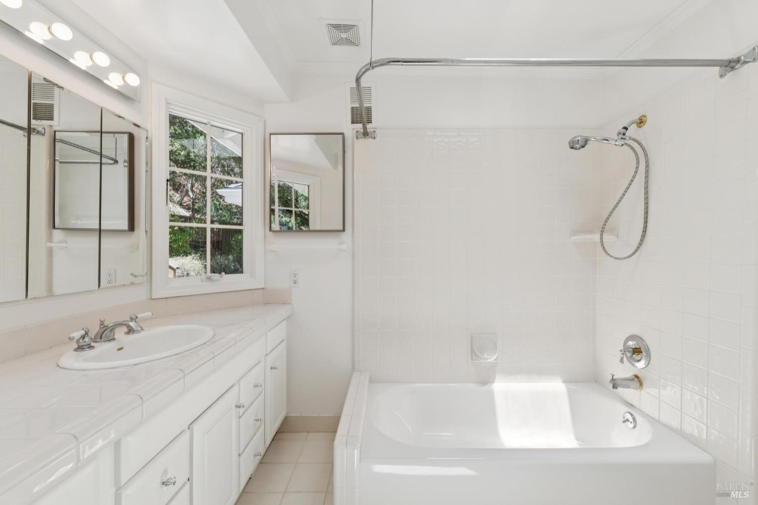 2 Michael Way San Anselmo CA 94960