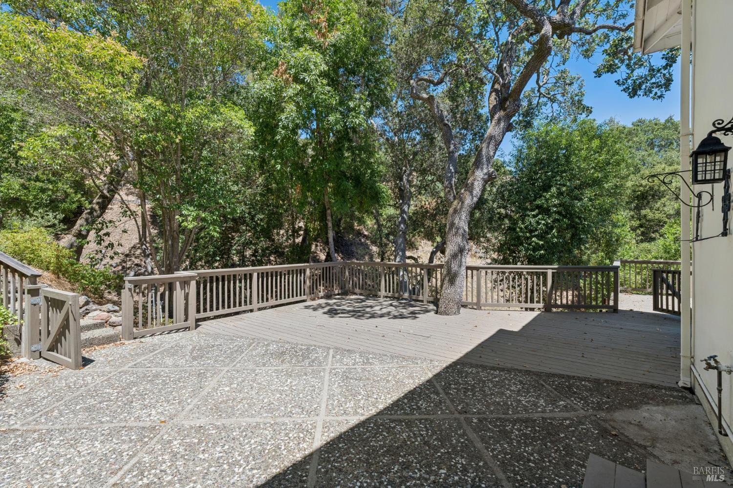 2 Michael Way San Anselmo CA 94960