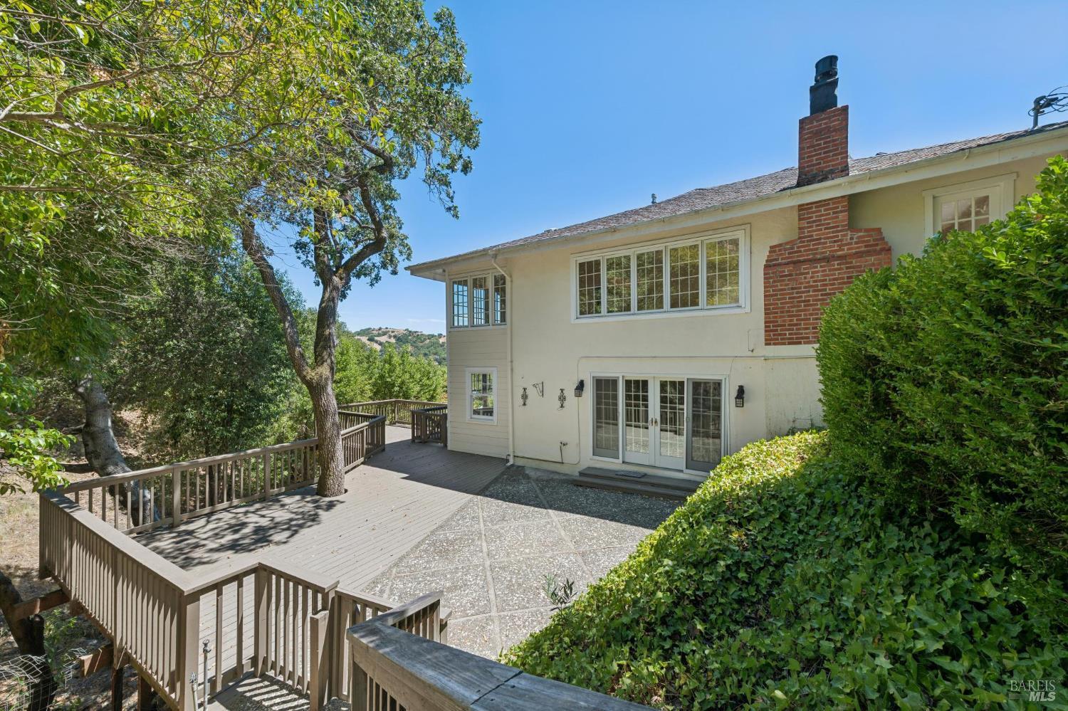 2 Michael Way San Anselmo CA 94960