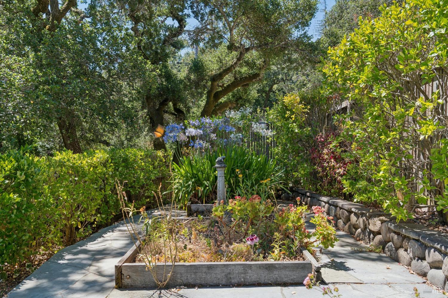 2 Michael Way San Anselmo CA 94960