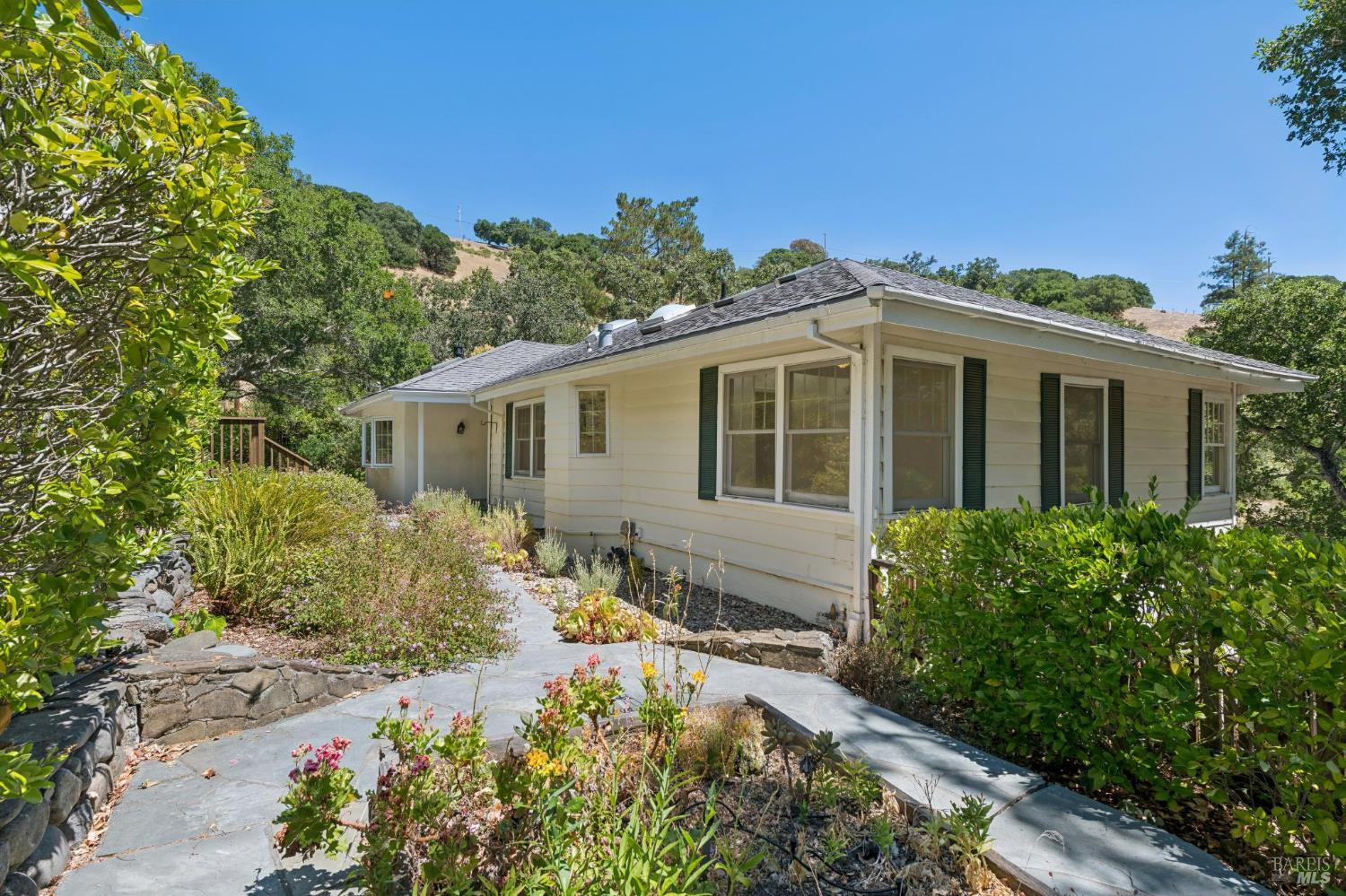 2 Michael Way San Anselmo CA 94960