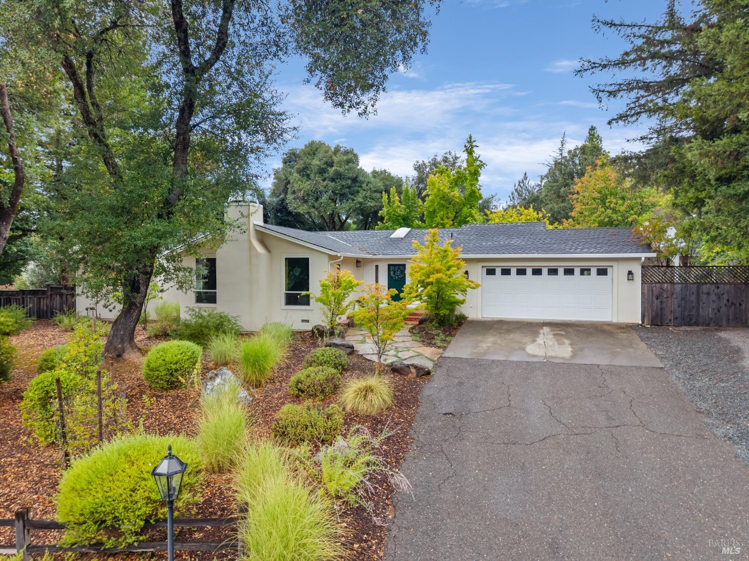 1310 Chateau Place Ukiah CA 95482