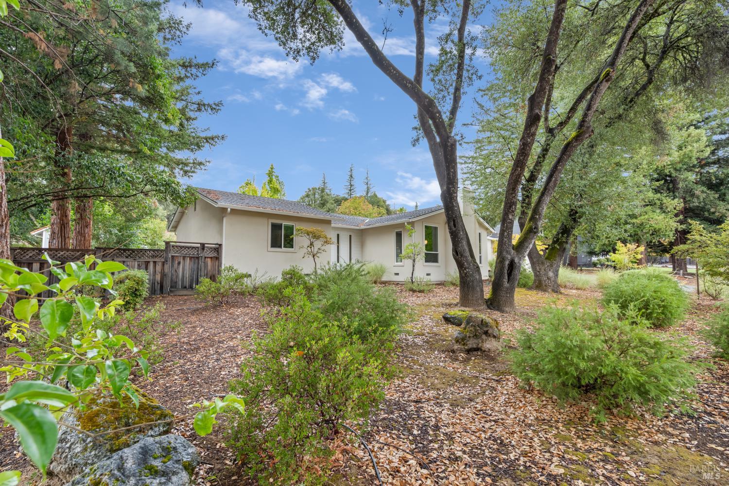 1310 Chateau Place Ukiah CA 95482