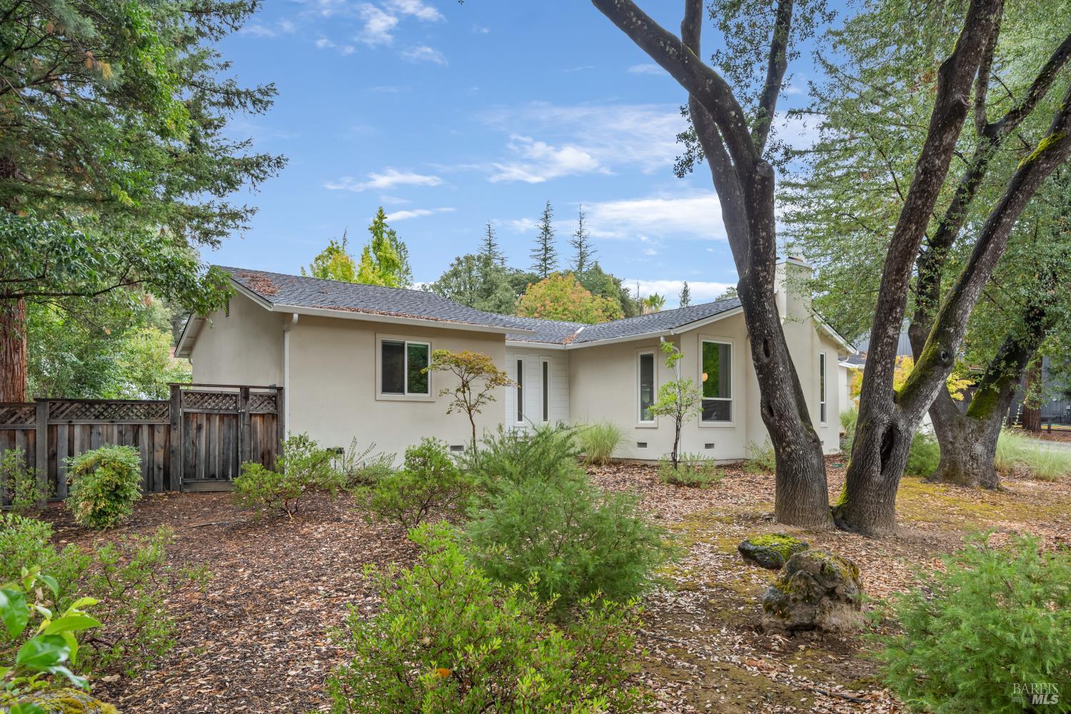1310 Chateau Place Ukiah CA 95482