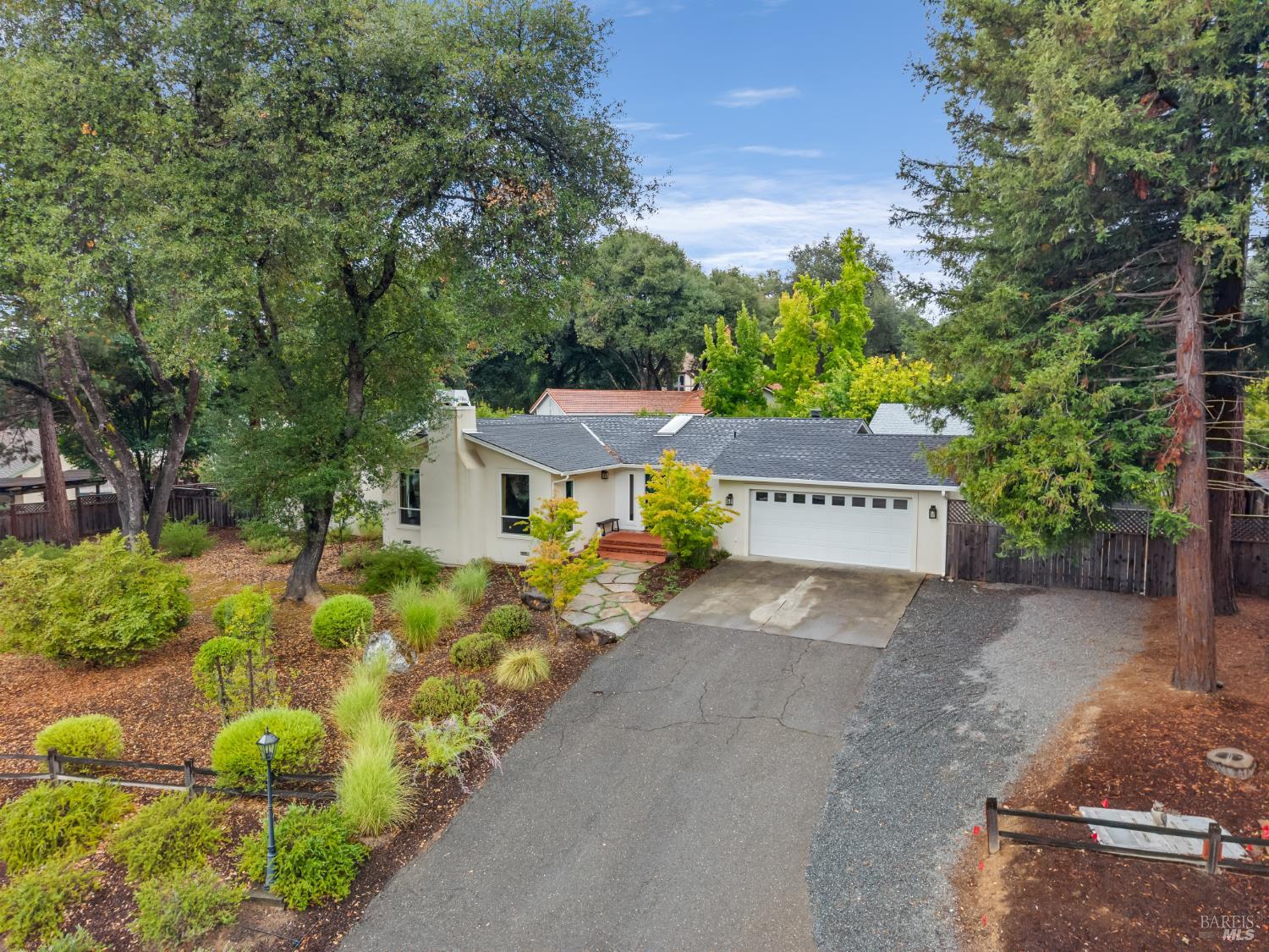 1310 Chateau Place Ukiah CA 95482