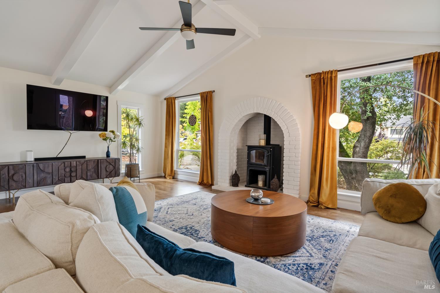 1310 Chateau Place Ukiah CA 95482