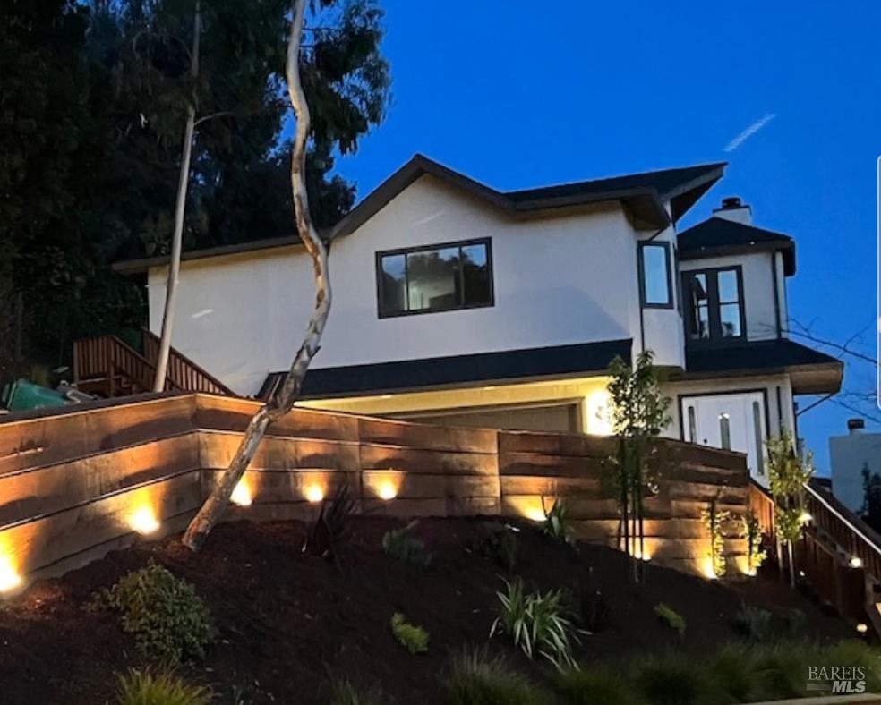 3330 Monterey Boulevard Oakland CA 94602