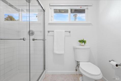 1194 Halyard Drive Santa Rosa CA 95401