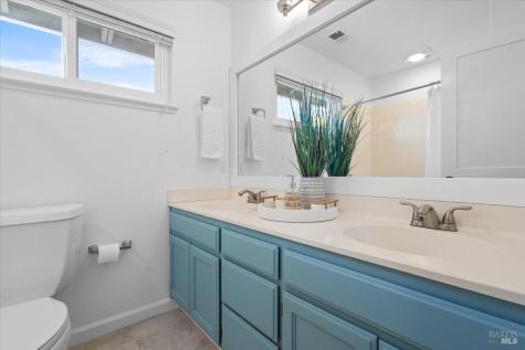 1194 Halyard Drive Santa Rosa CA 95401