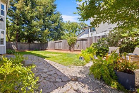 1194 Halyard Drive Santa Rosa CA 95401
