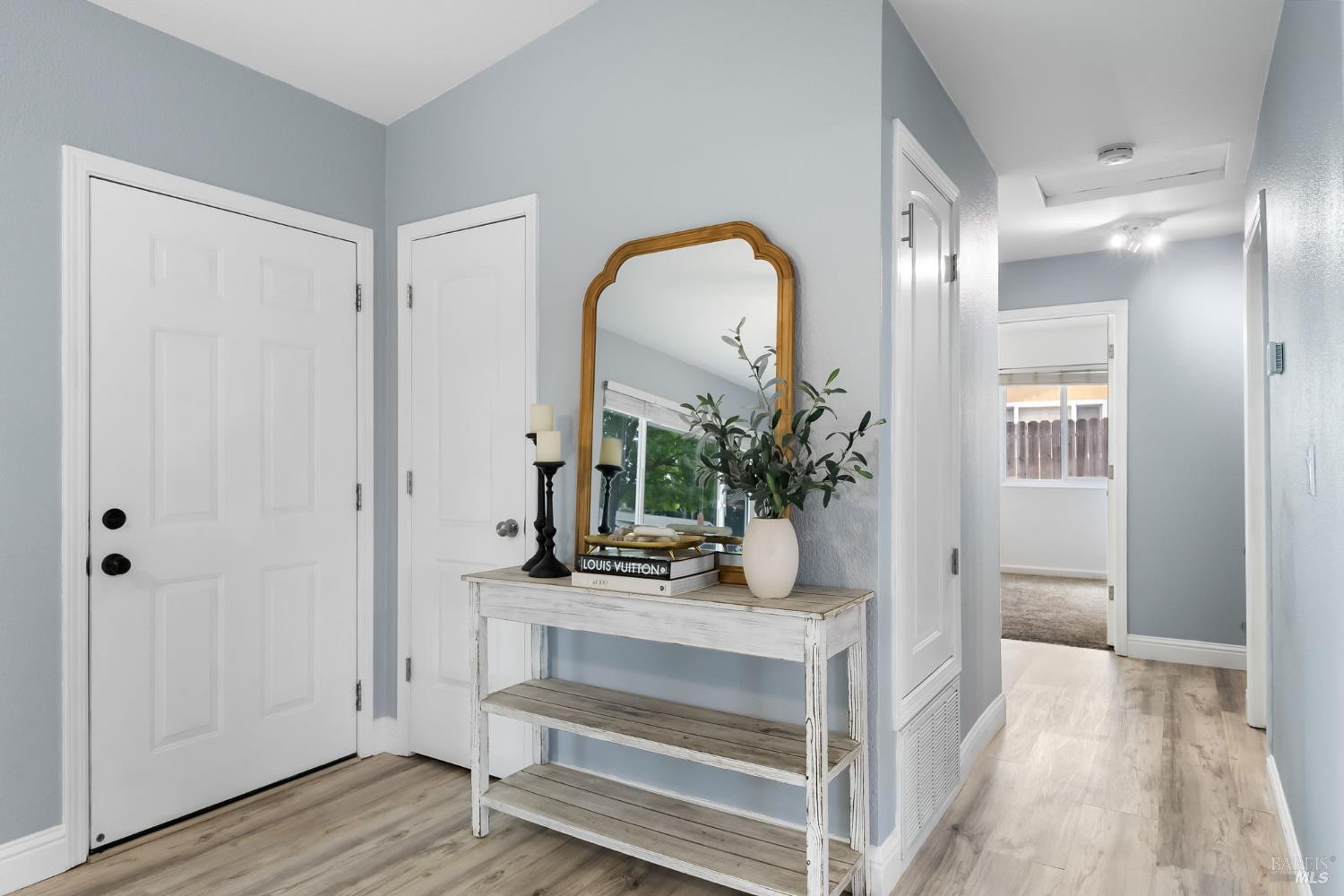 387 Colonial Circle Vacaville CA 95687