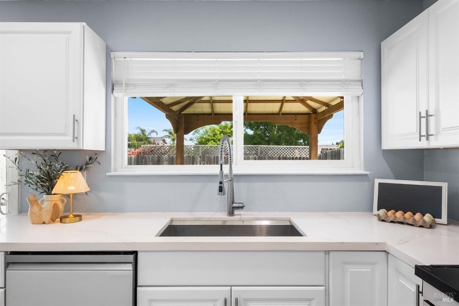 387 Colonial Circle Vacaville CA 95687