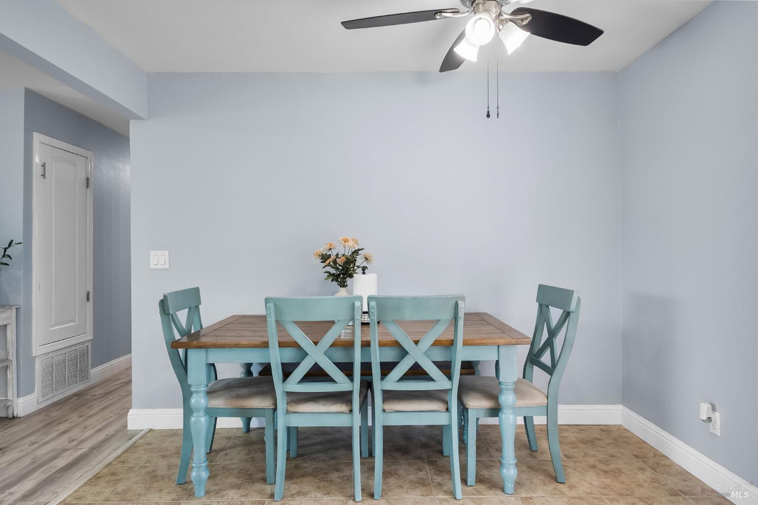 387 Colonial Circle Vacaville CA 95687