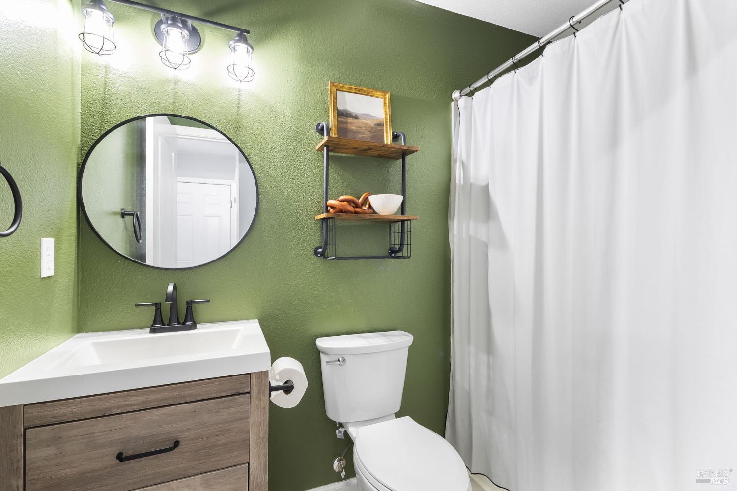 387 Colonial Circle Vacaville CA 95687