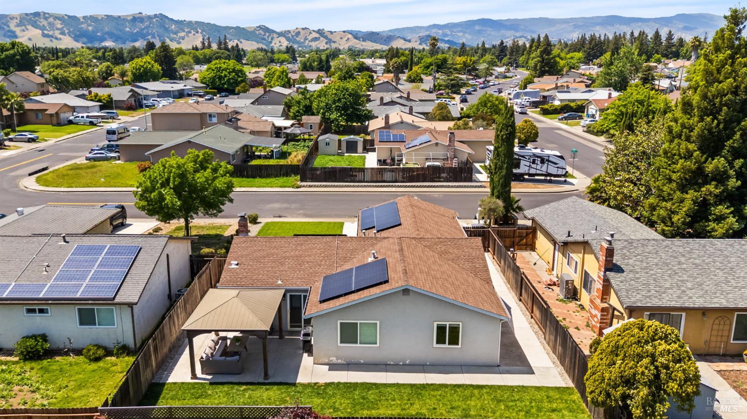 387 Colonial Circle Vacaville CA 95687