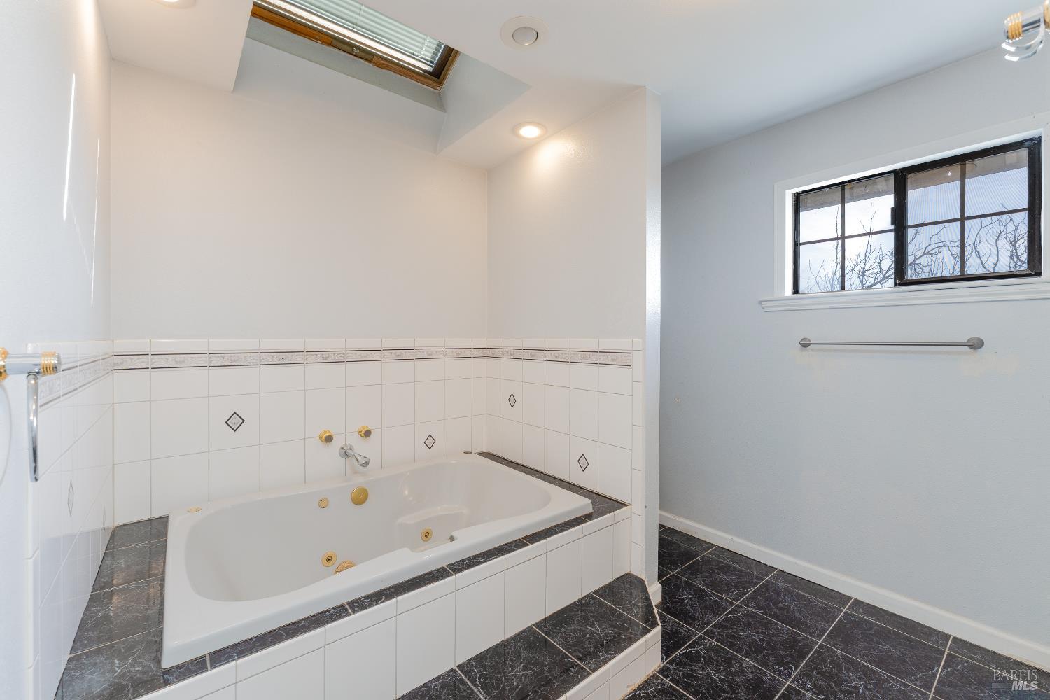 4380 1st Avenue Ukiah CA 95482