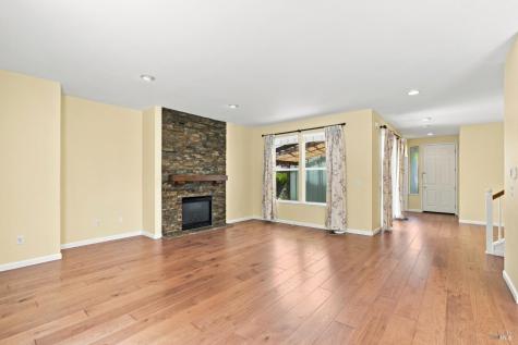 1476 Hughes Avenue Santa Rosa CA 95407