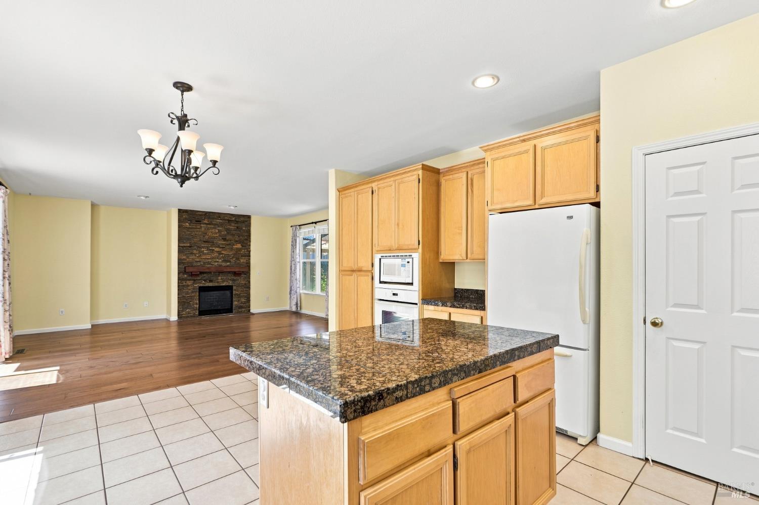 1476 Hughes Avenue Santa Rosa CA 95407