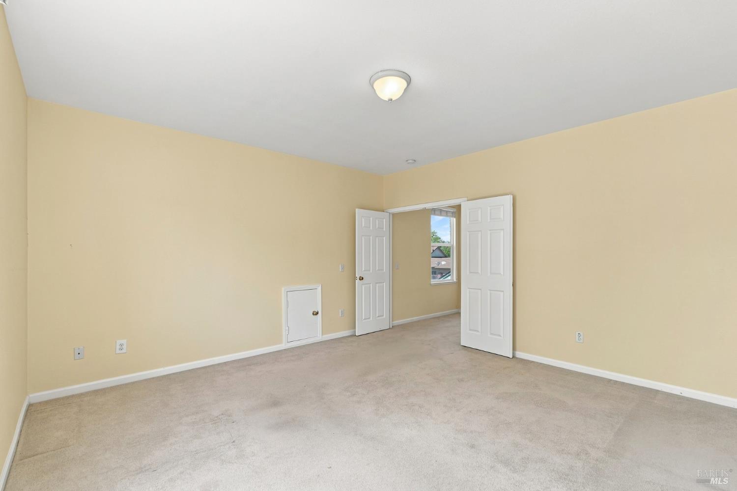 1476 Hughes Avenue Santa Rosa CA 95407