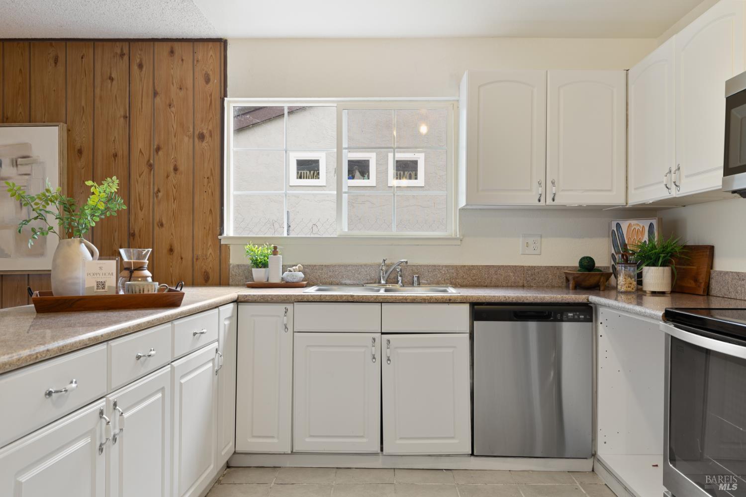 166 Delta Circle Vallejo CA 94589