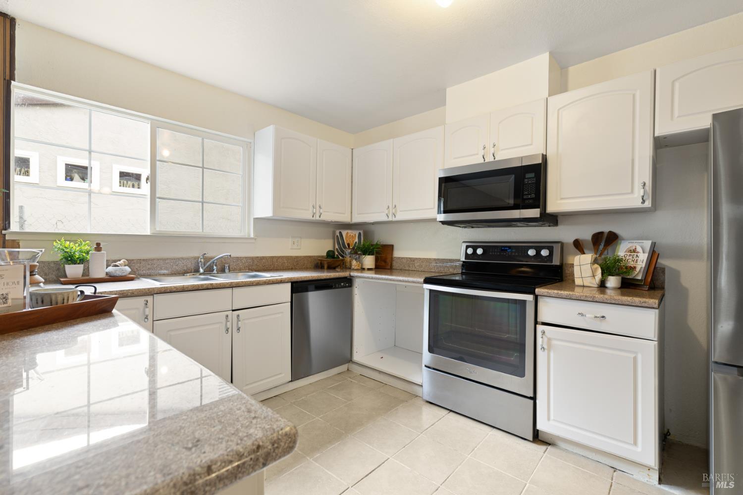 166 Delta Circle Vallejo CA 94589