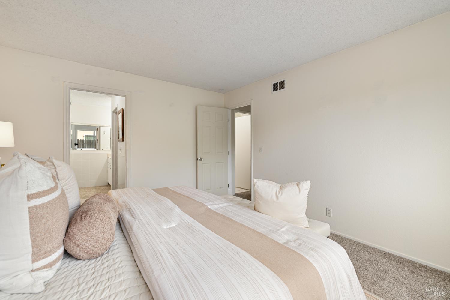 166 Delta Circle Vallejo CA 94589