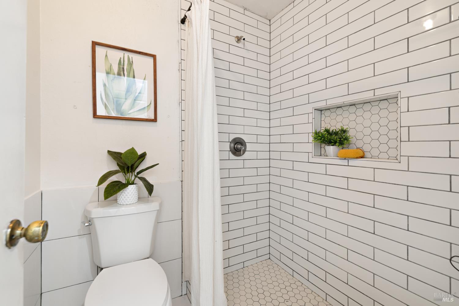 166 Delta Circle Vallejo CA 94589