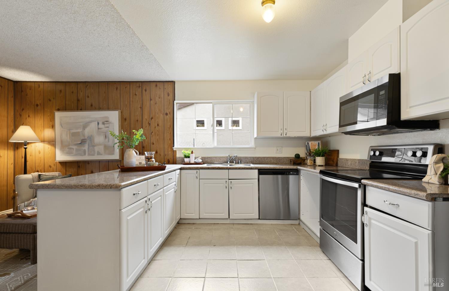 166 Delta Circle Vallejo CA 94589