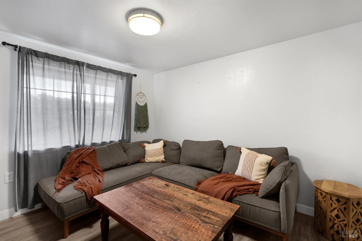60 Clovercrest Drive Cloverdale CA 95425