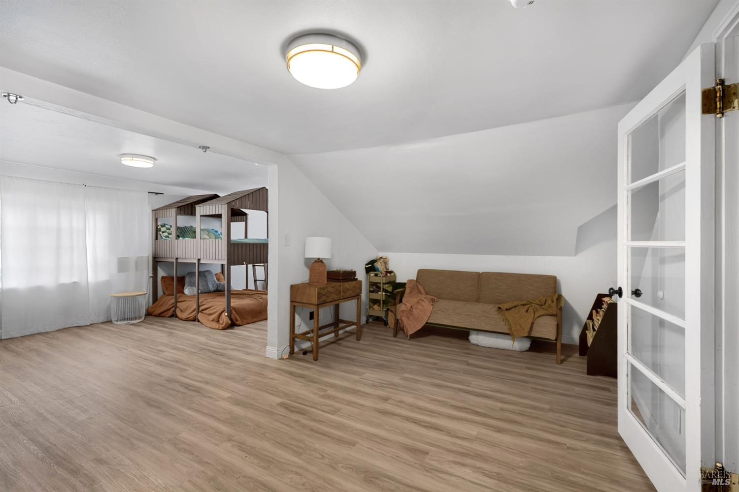 60 Clovercrest Drive Cloverdale CA 95425